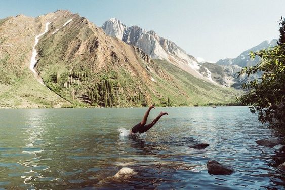 View of swimming symbolizing marine collagen. Highlights the difference between bovine and marine collagen, exploring if marine collagen is better than bovine.